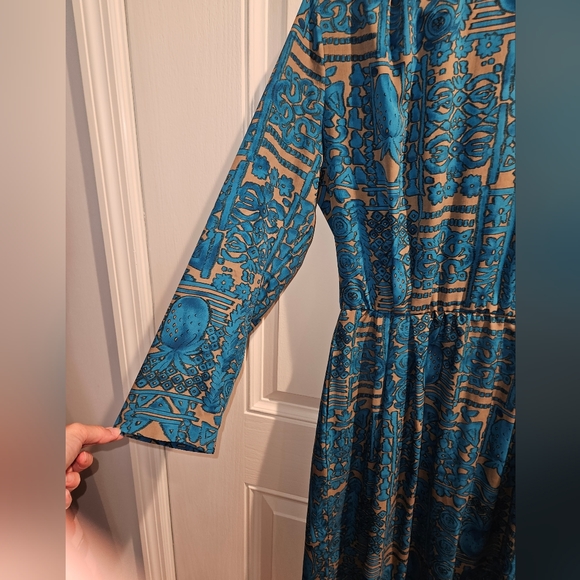 Vintage Tanner crest pattern longsleeve dress - Picture 3 of 10